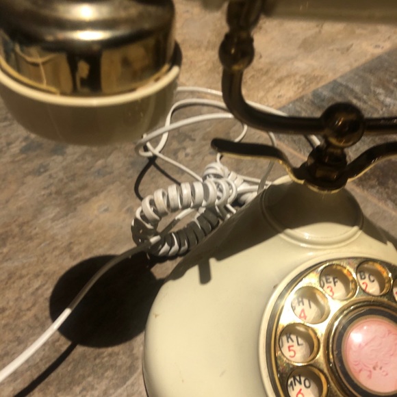 Vintage Phone - Picture 2 of 5